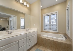 keylargo301-12-primary-bath.jpg