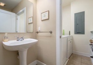 keylargo301-13-laundry.jpg