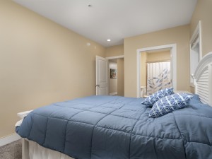 keylargo301-14-bedroom-3.jpg