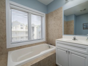 keylargo301-19-bath-2.jpg