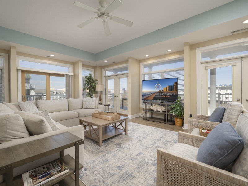 keylargo301-2-living-area.jpg