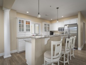 keylargo301-7-kitchen.jpg