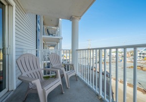 belmare201-10-balcony.jpg