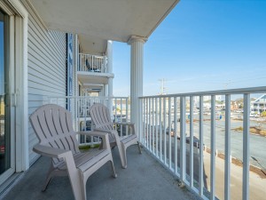 belmare201-10-balcony.jpg