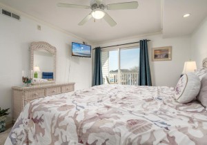 belmare201-12-primary-bedroom.jpg