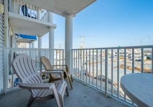 belmare201-8-balcony.jpg