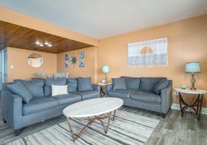 hpn-13h-12-living-area.jpg