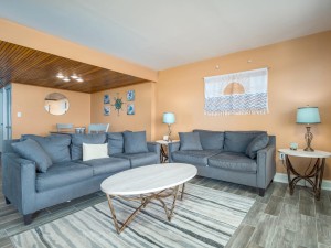 hpn-13h-12-living-area.jpg