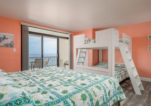 hpn-13h-16-primary-bedroom.jpg
