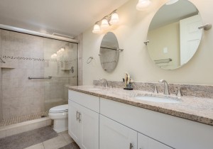 hpn-13h-18-primary-bath.jpg