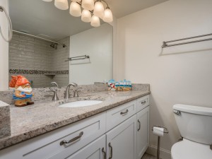 hpn-13h-23-bath-2.jpg