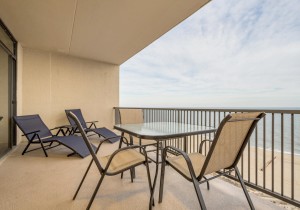 hpn-13h-8-balcony.jpg