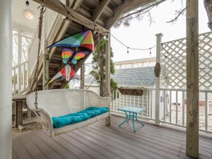 ashorething8a-13-balcony.jpg