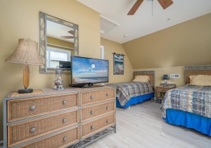ashorething8a-25-bedroom-2.jpg