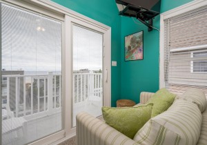 ashorething8a-29-bedroom-3.jpg