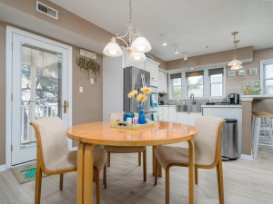 ashorething8a-33-dining-area.jpg