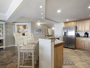 oceansmist302-16-kitchen.jpg