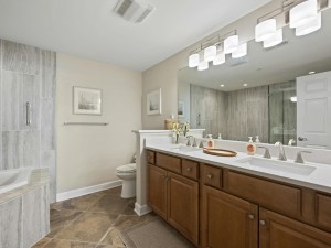 oceansmist302-22-primary-bath.jpg