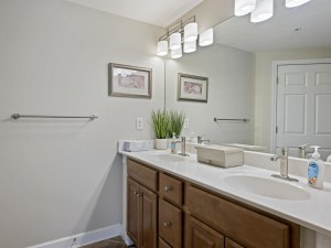 oceansmist302-26-bath-2.jpg