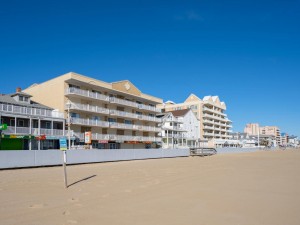 oceansmist302-9-exterior-beach-side.jpg