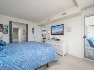 oceanone105-13-primary-bedroom.jpg