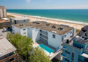 oceanonecr-2-pool.jpg