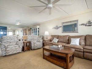 englishtowers803-13-living-area.jpg