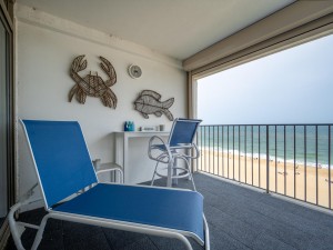 englishtowers803-2-balcony.jpg