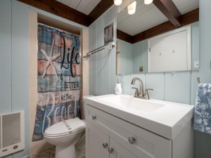 bayshore18-29-bath-2.jpg