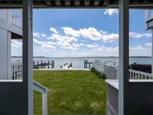 bayshore18-4-exterior-rear.jpg