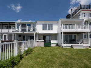 bayshore18-6-exterior-rear.jpg