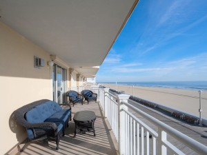 oceansmist301-1-of-balcony.jpg