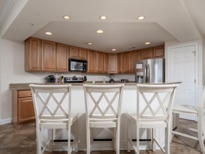 oceansmist301-6-kitchen.jpg
