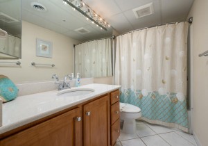 oceanone205-20-bath-2.jpg