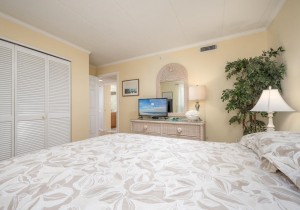 oceanone205-22-bedroom-2.jpg