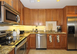 3030407-002-kitchen-owner.jpg