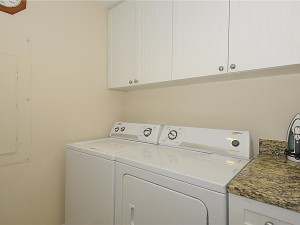 3030407-026-laundry.jpg