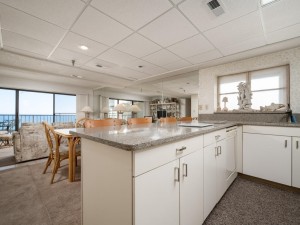 waikiki301-7-open-concept.jpg