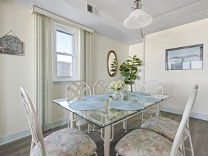 capri802-14-dining-area.jpg