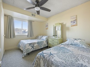 capri802-16-bedroom-3.jpg