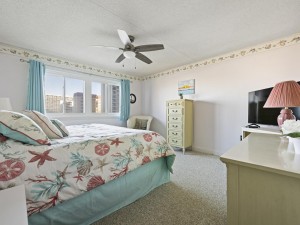 capri802-19-primary-bedroom.jpg