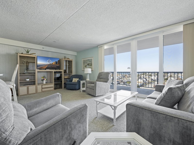 capri802-5-living-area-new.jpg