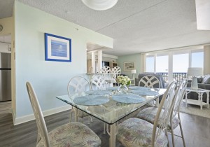 capri802-8-dining-area.jpg