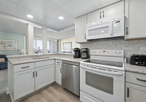capri802-9-kitchen.jpg