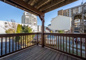 chateaux84-5-deck.jpg