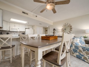 rh116-10-dining-area.jpg