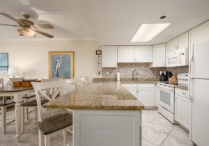 rh116-5-kitchen.jpg