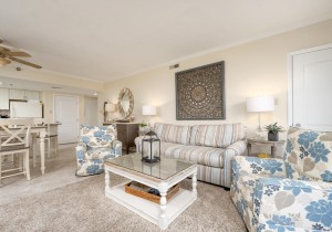 rh116-9-living-area.jpg