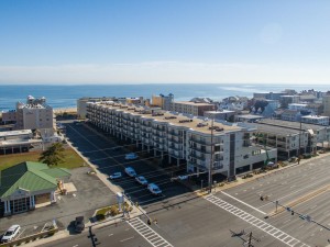 royalhawaiiancr-1-exterior.jpg