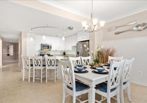 gateway-grand-1007-14-dining-area.jpg